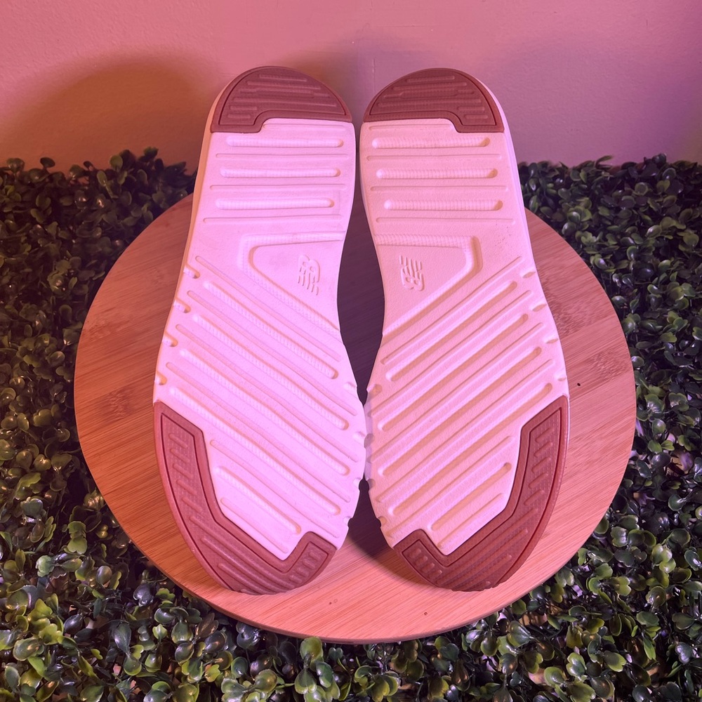 🔥 NEW BALANCE WS009RB1 WOMENS RUNNING SHOES BEIGE LEATHER SUEDE SIZE 8.5 NWOT - Picture 7 of 9